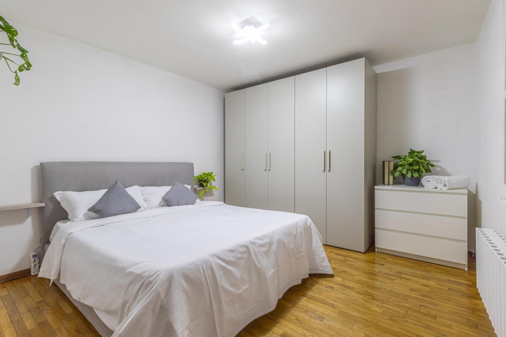 Ottonelli Street Stay- Wifi Fibra Free Tra Storchi & Centro Storico * Módena